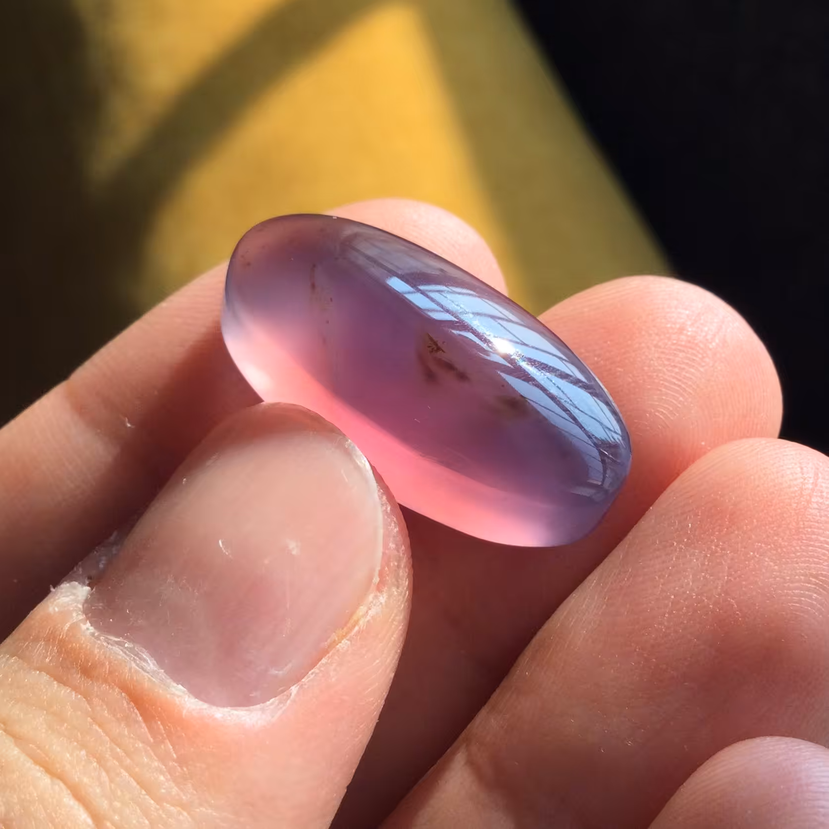 عقیق سوسنی ناب 27 در 14