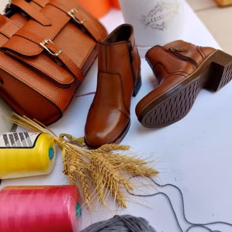 نیم بوت زنانه چرم طبیعی گاوی قیمت مناسب با ضمانت کیفیت