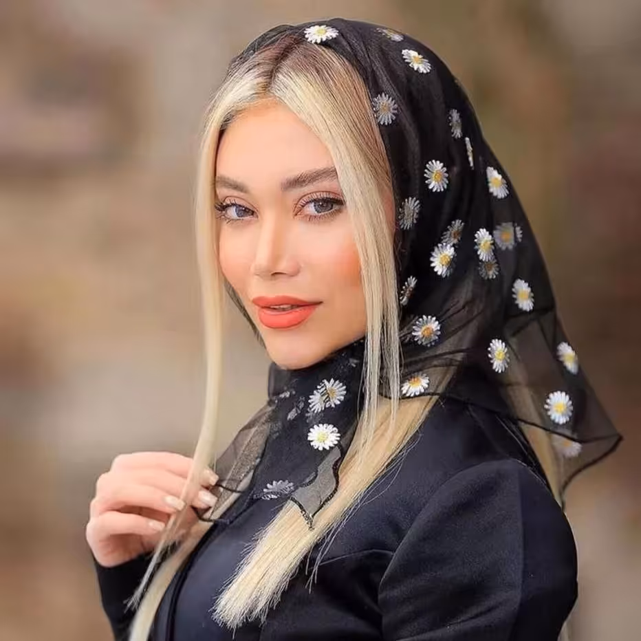 مینی اسکارف توری بابونه شیک تکرنگ مشکی ترند سال و بسیار شیک