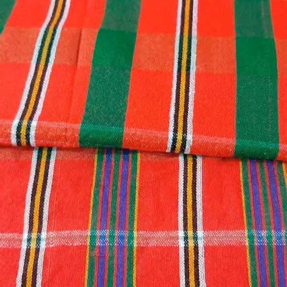 بقچه یا رومیزی چادر شب 100در100 کاموا