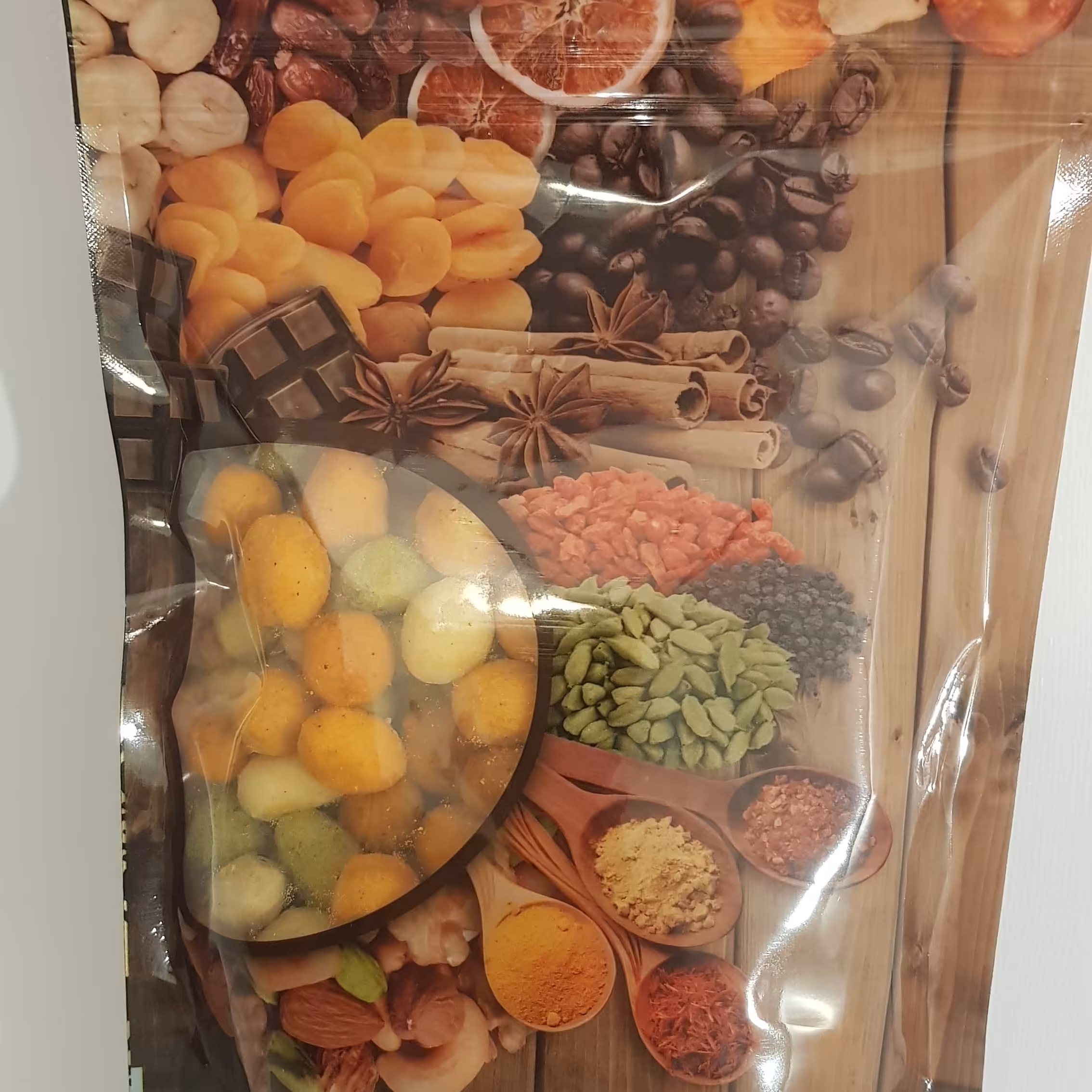 بادام زمینی روکش دار(مخلوط  6 طعم پنیری سبزیجات  کچاپ   باربکیو فلفلی و سرکه)