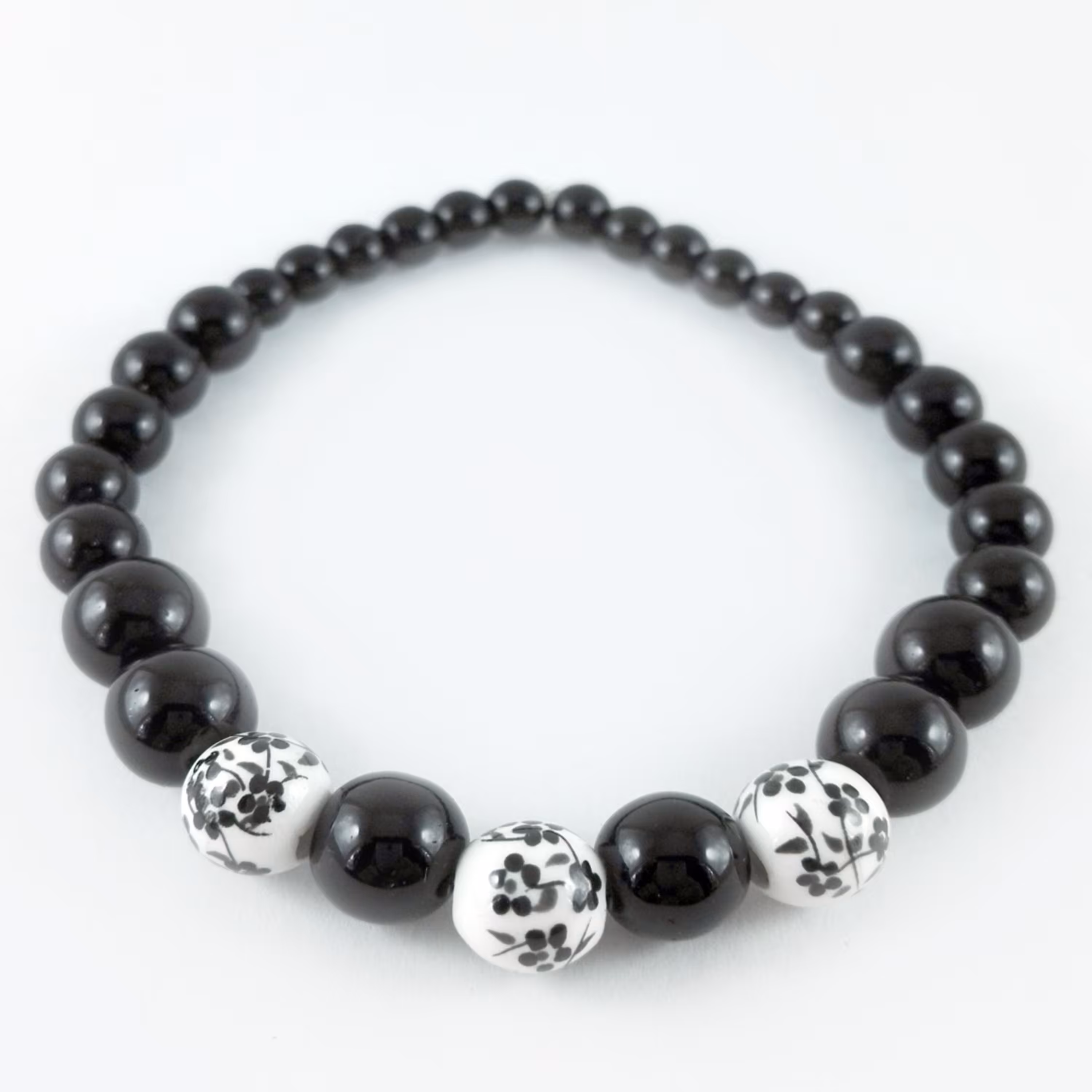 دستبند مشکی و سفید کد 496