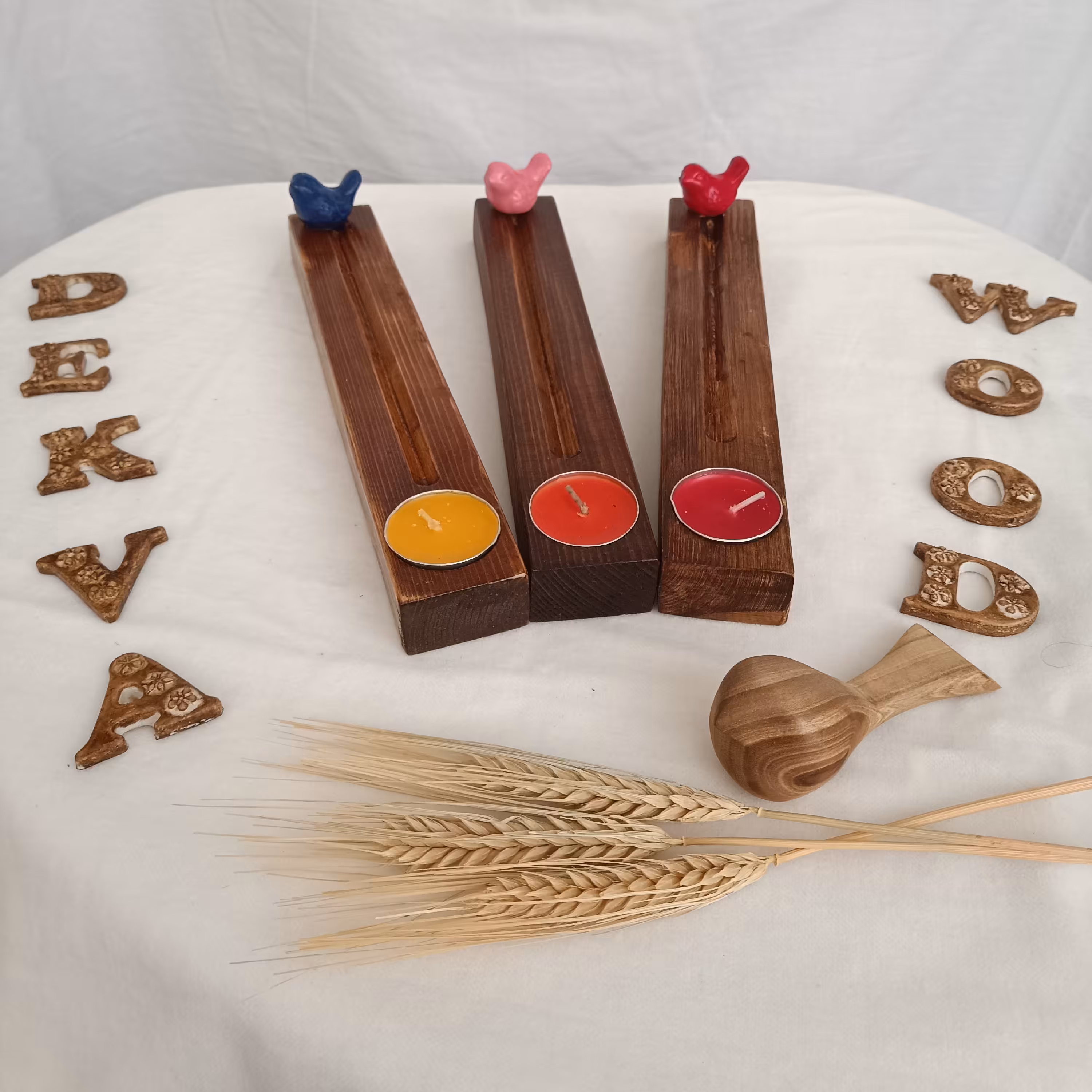 عود وارمرهای چوبی با یراق گنجشک رنگی