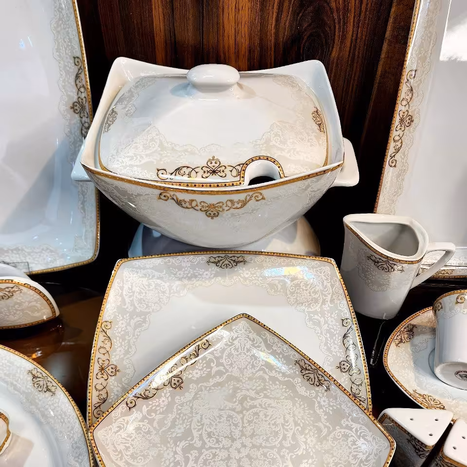 چینی پردیس نوبل طلایی 105 پارچه درجه عالی