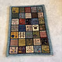 گبه  نیم متری دستباف طرح فیروزه ای خشتی کد 222