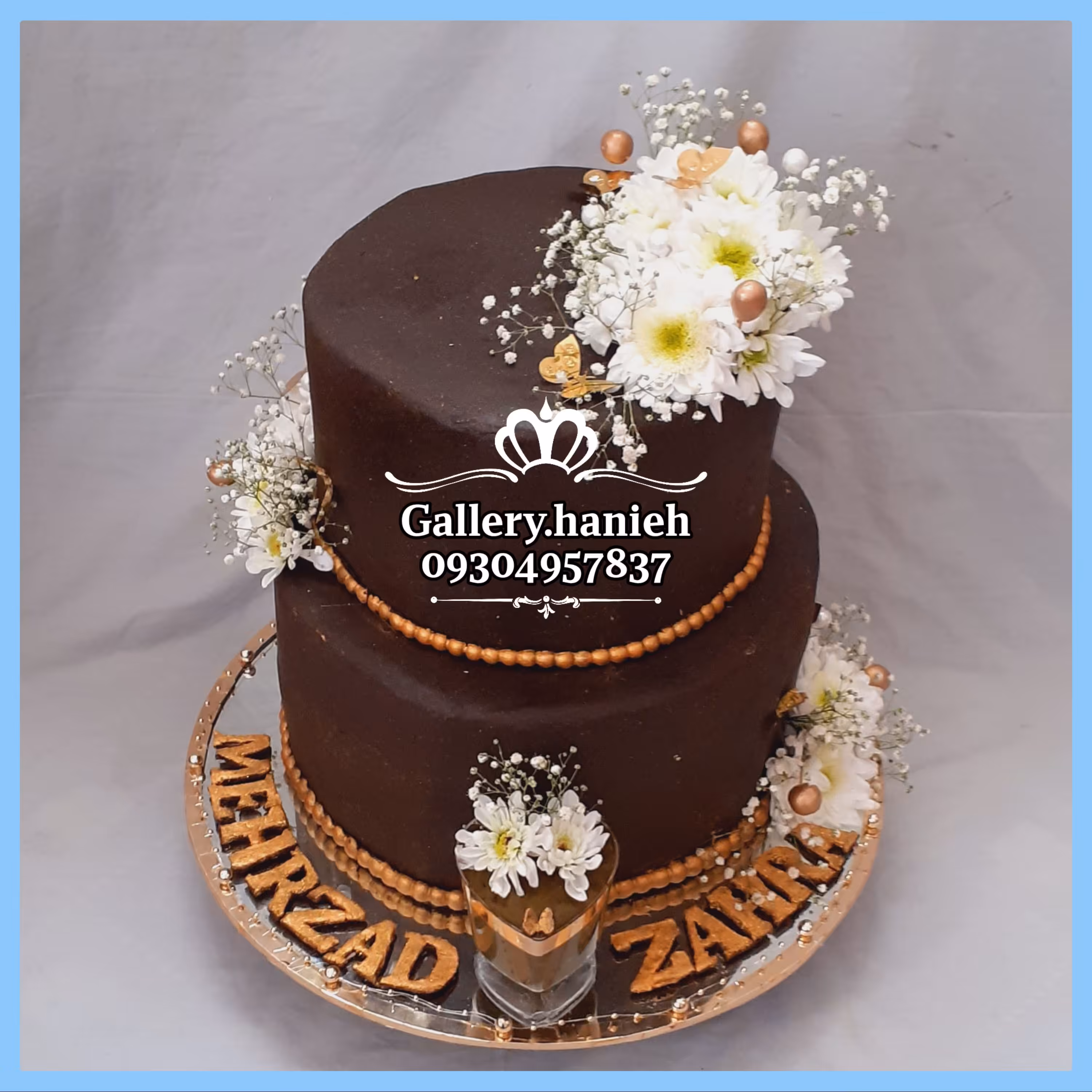 حنا کیکی با جام حنا خیس و گل طبیعی 