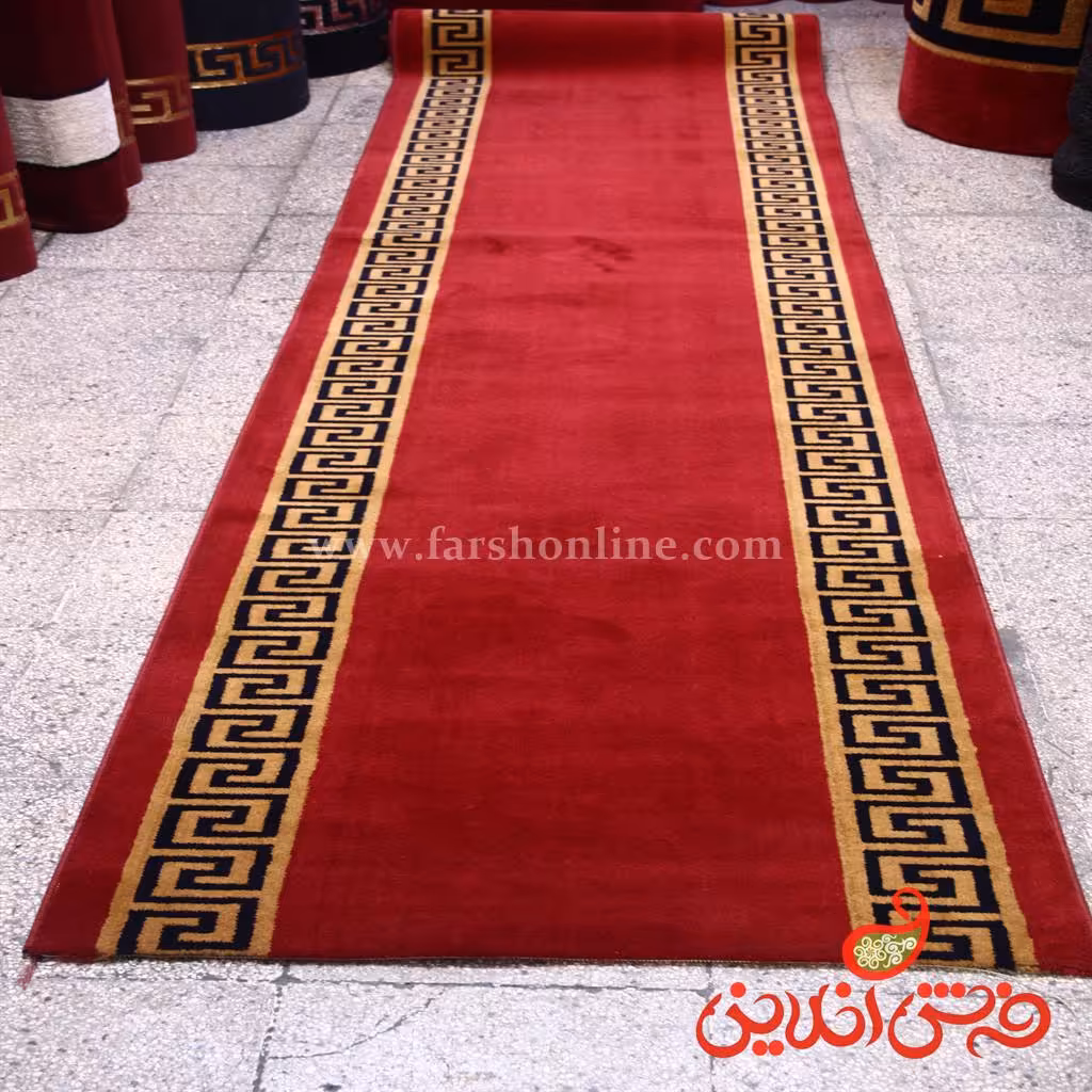 فرش قرمز تشریفاتی کاشان طرح ورساچه طلایی