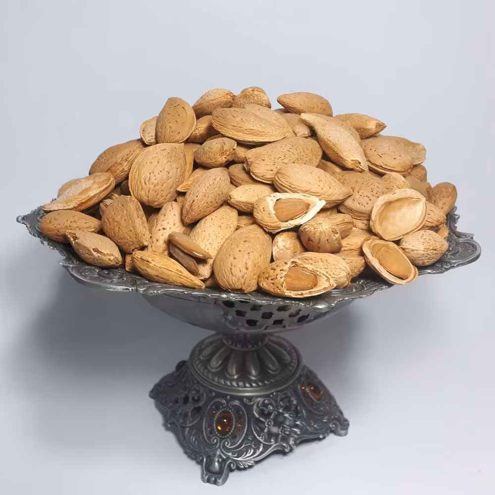 بادام سنگی ایرانی با پوست ( بادام ایرانی ) درشت 500 گرم