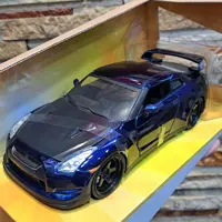 ماکت  نیسان جی تی آر GT R فلزی دارای جعبه مقیاس 1.24 برندجادا 4 درب بازشو