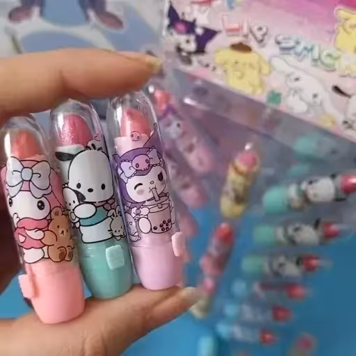 رژ لب شاین دار مینی فشنگی طرح کرومی ملودی کیتی سینامورول پوم پوم پوچاکو فانتزی کیوت پینترستی