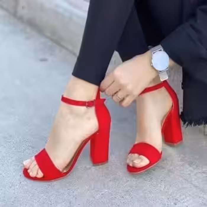 سوییت پاشنه بلند