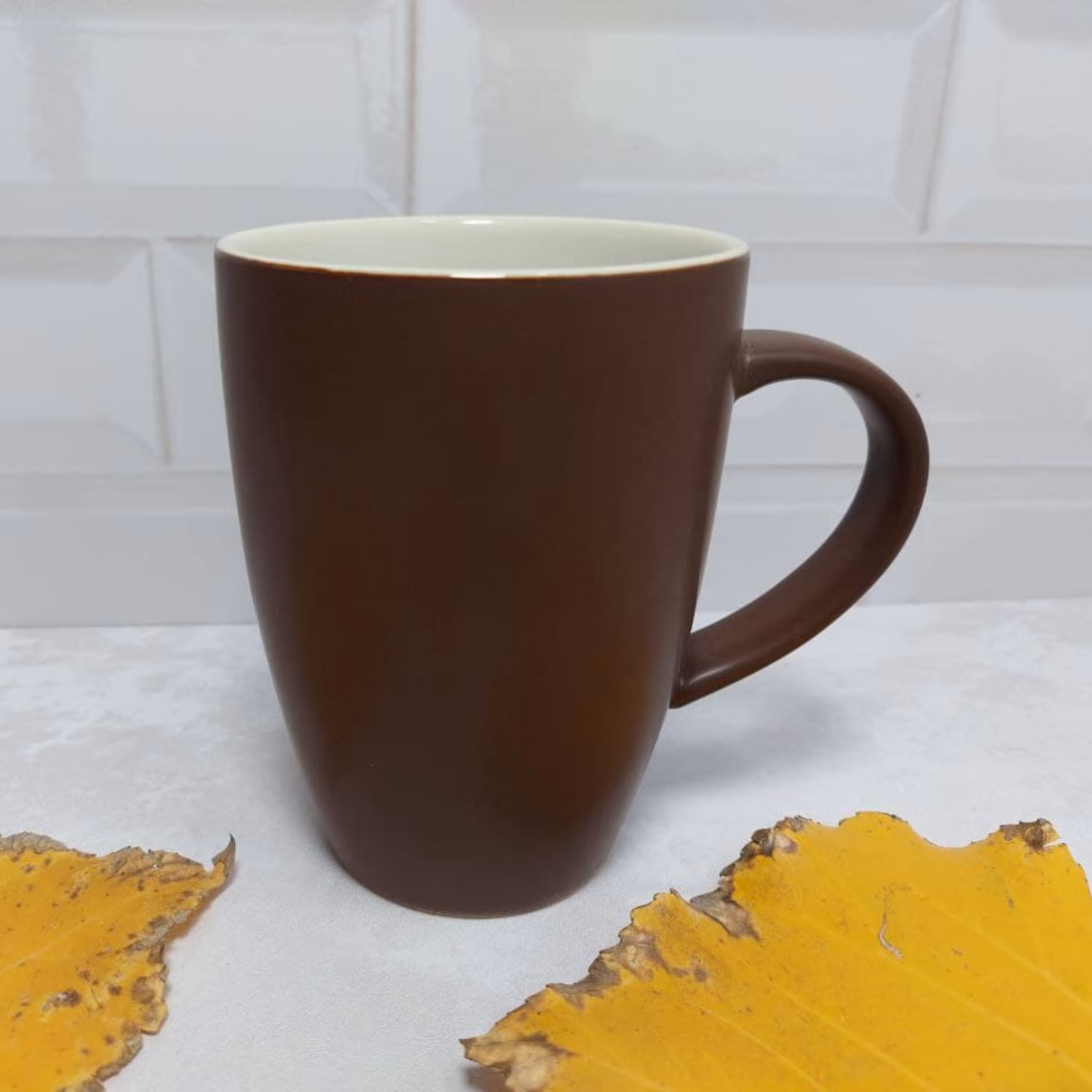 لیوان سرامیکی قهوه ای کوتاه ماگ سرامیکی تهیه شده از بهترین مواداولیه 