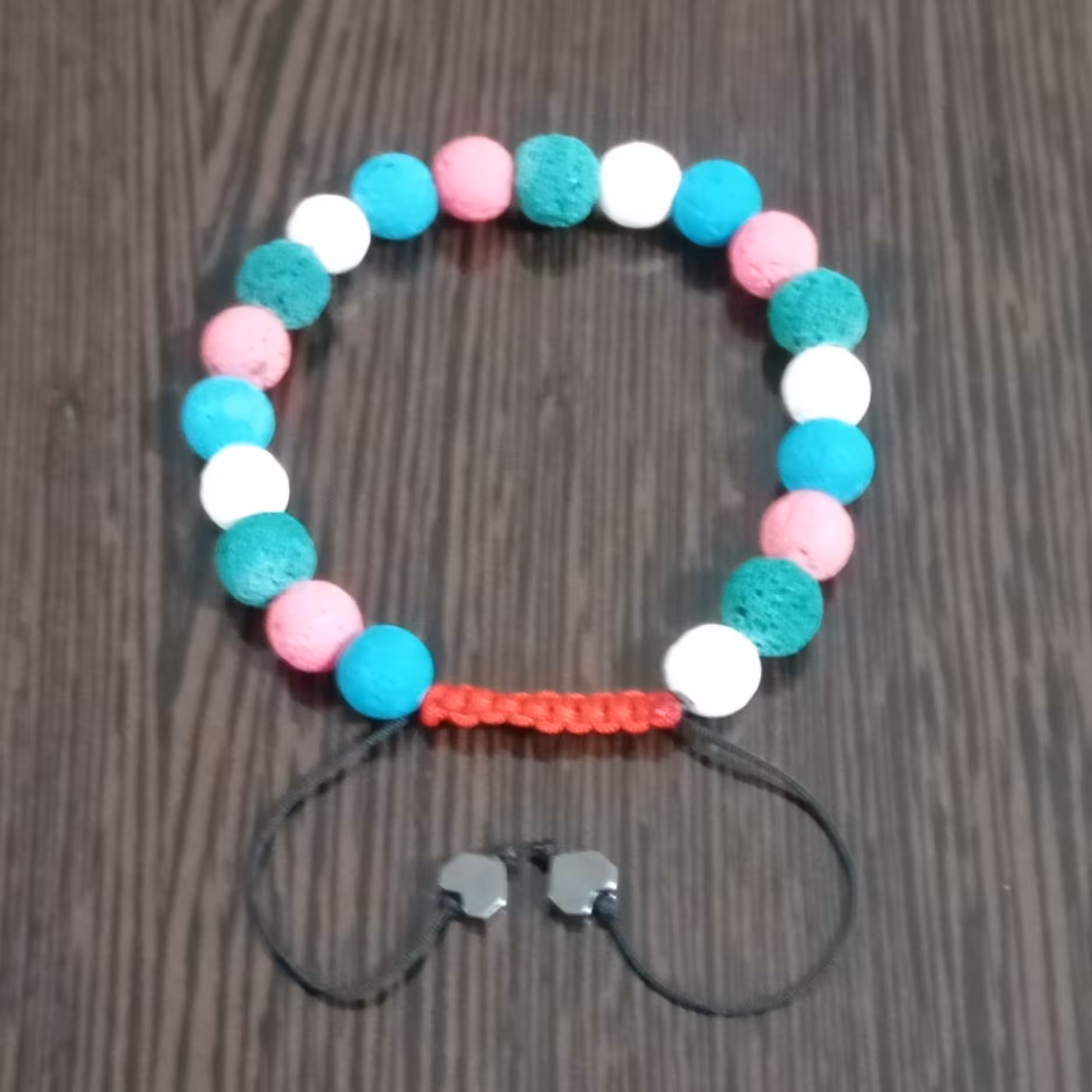 دستبندهای سنگ لاوا و چشم ببر