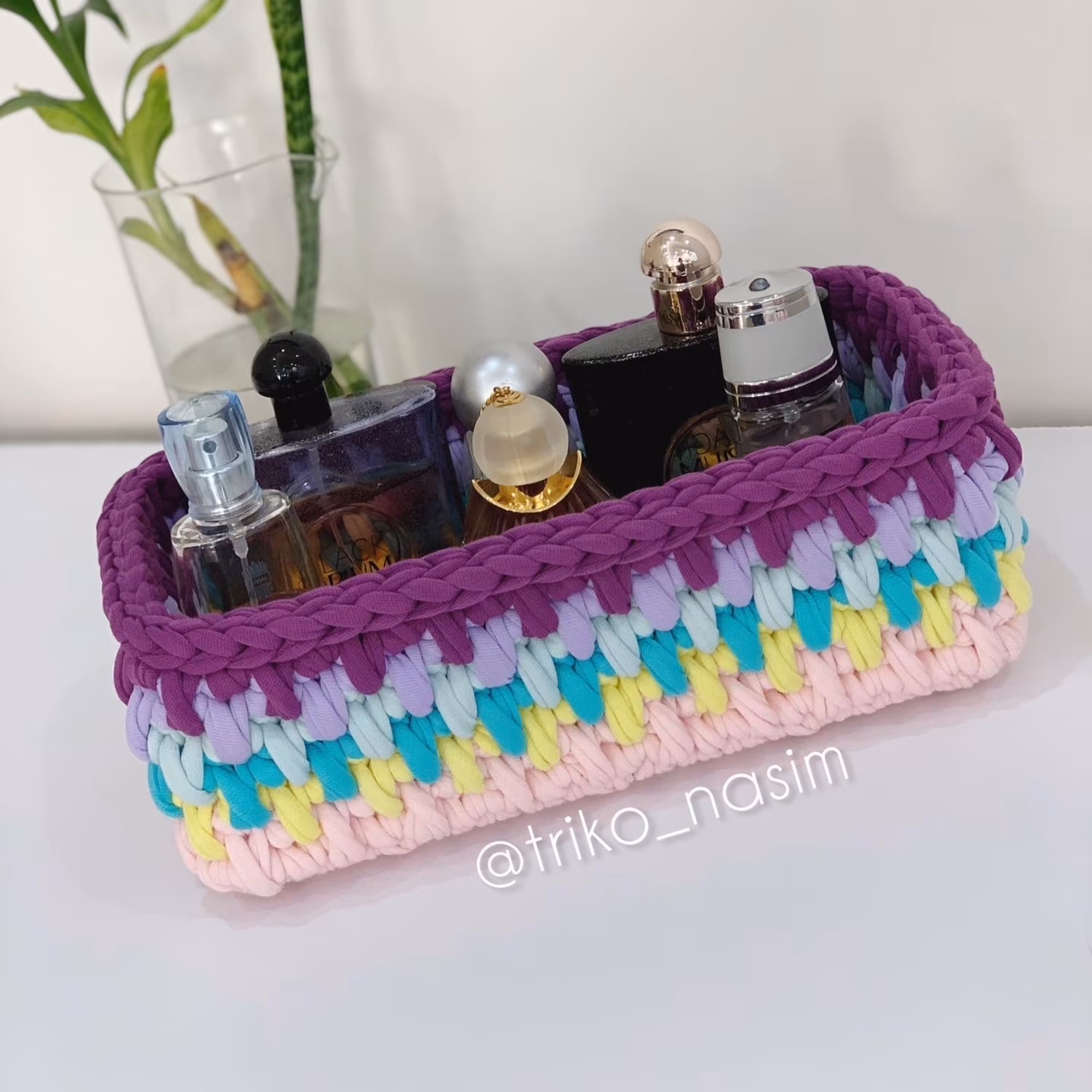 جای لوازم آرایشیn