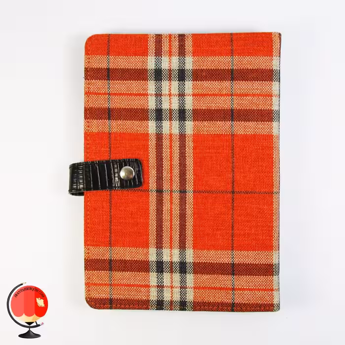 دفتر کلاسوری 100 برگ طرح باربری قرمز آپادانا