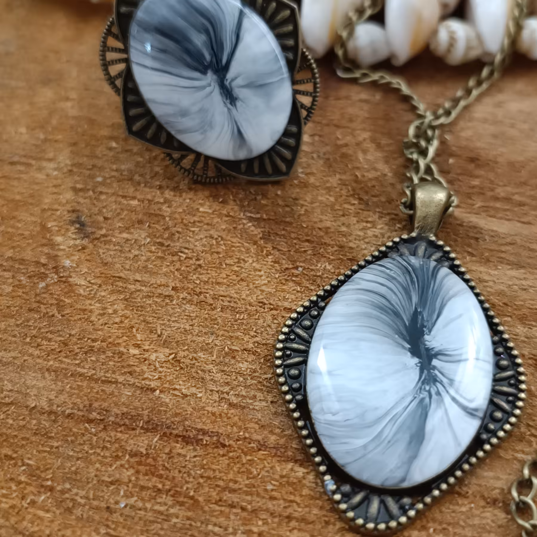 ست رزین گردنبند انگشتر برنج 