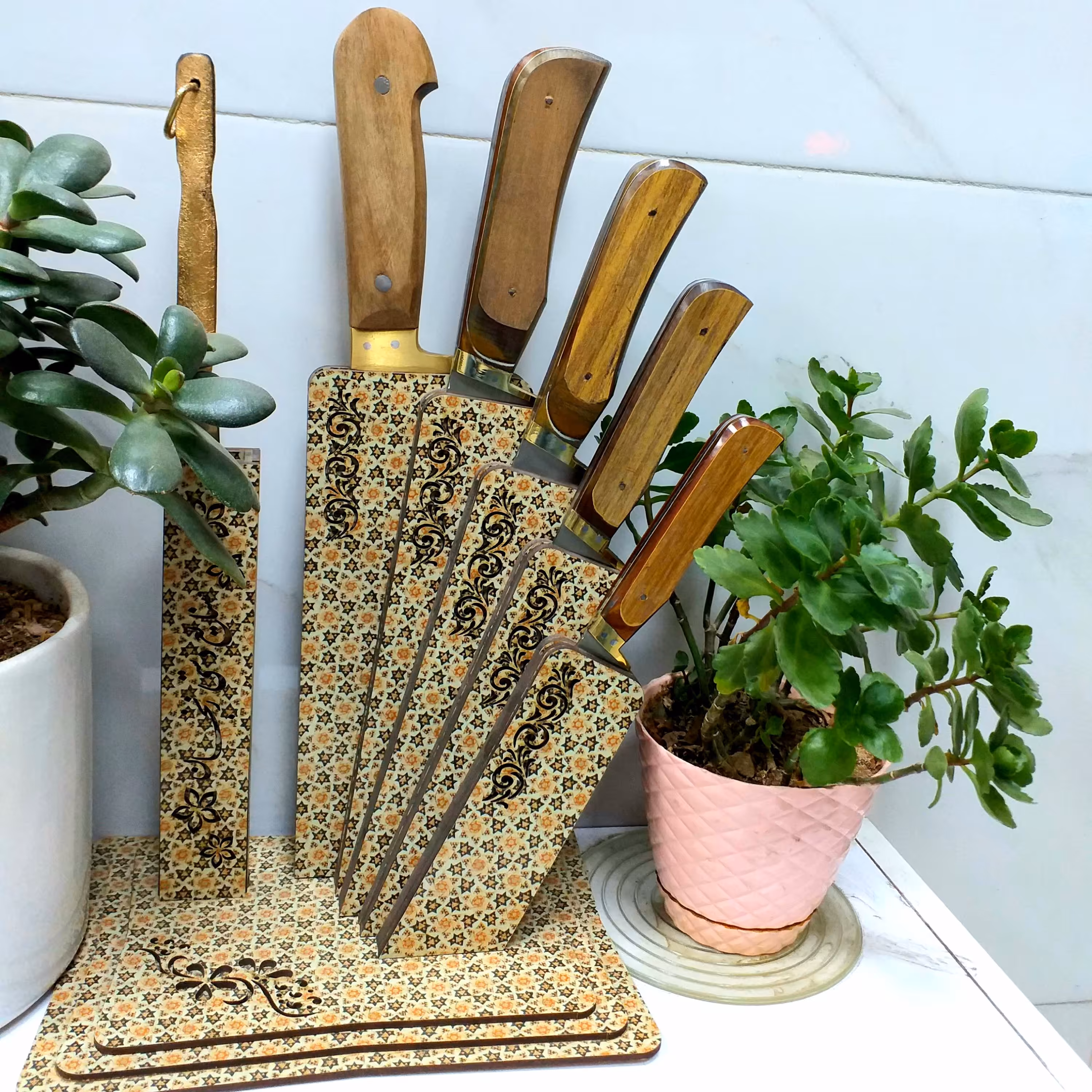 چاقوزنجان سرویس کامل چهار عدد چاقو استیل ضد زنگ حیدری و یکعدد ساطور و یکعدد مصقل