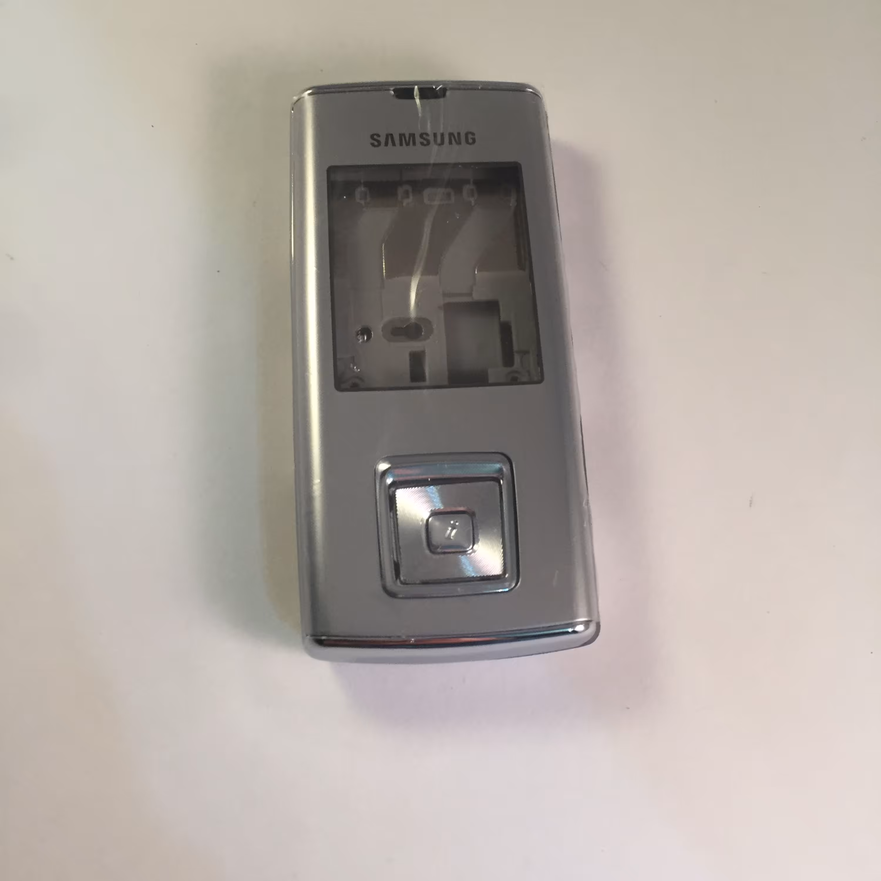 قاب سامسونگ Samsung J600 (نقره ای)