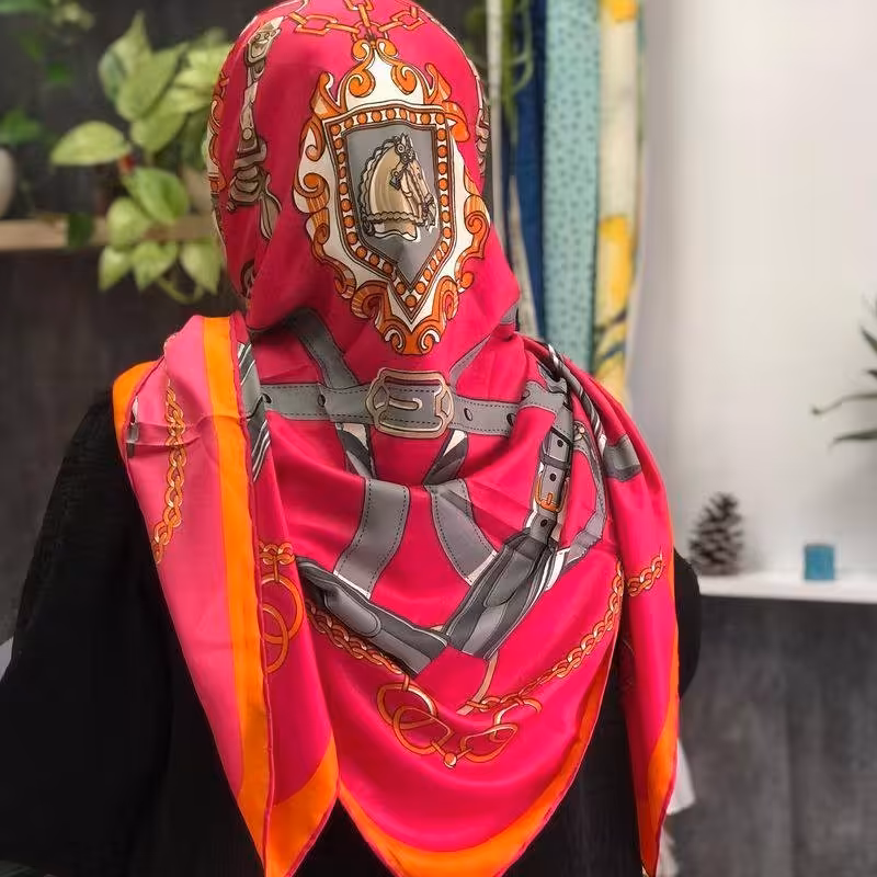 روسری ابریشم توییل بسیار نرم و  لطیف کالکشن عید 