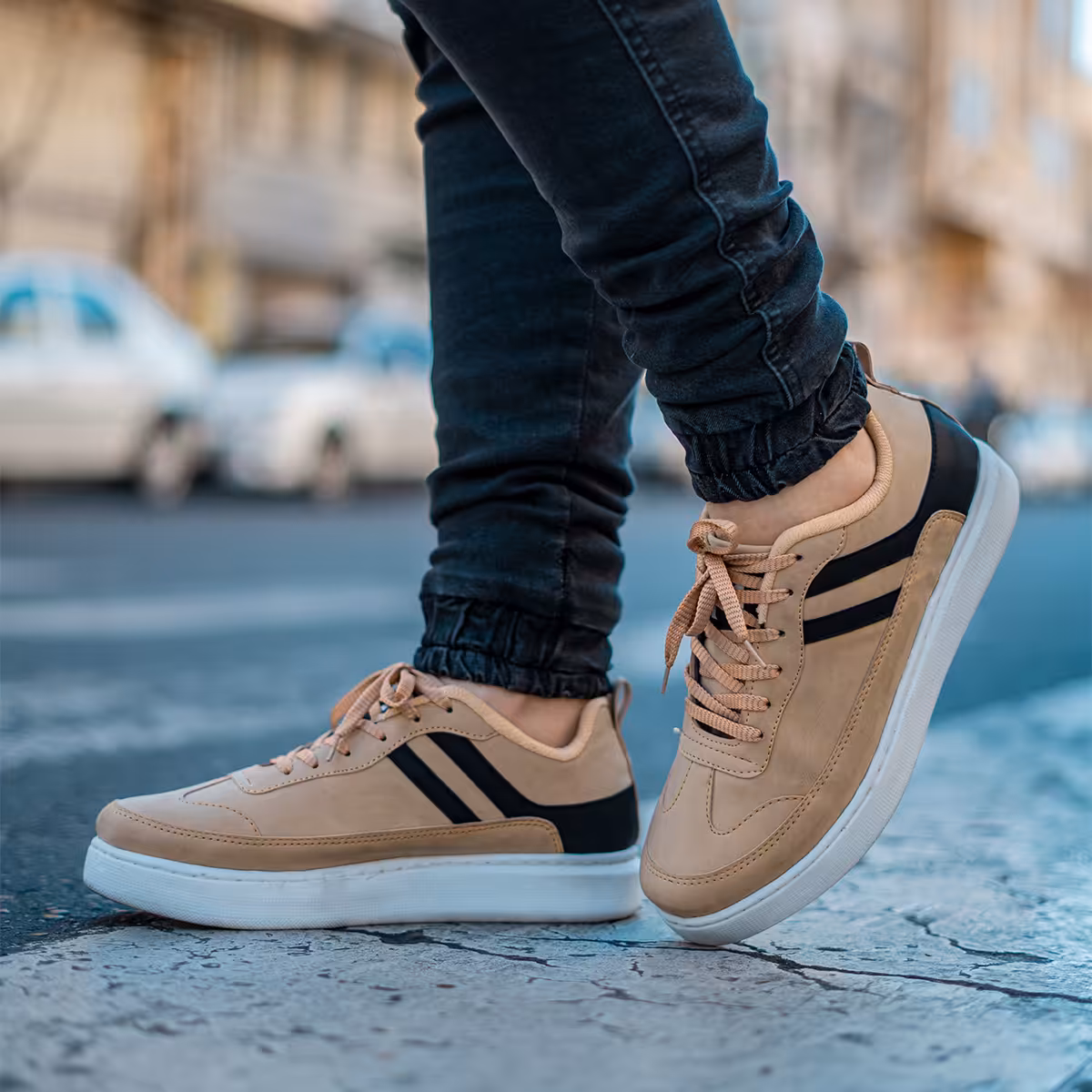 کفش تخت مردانه کرم مدل varosh