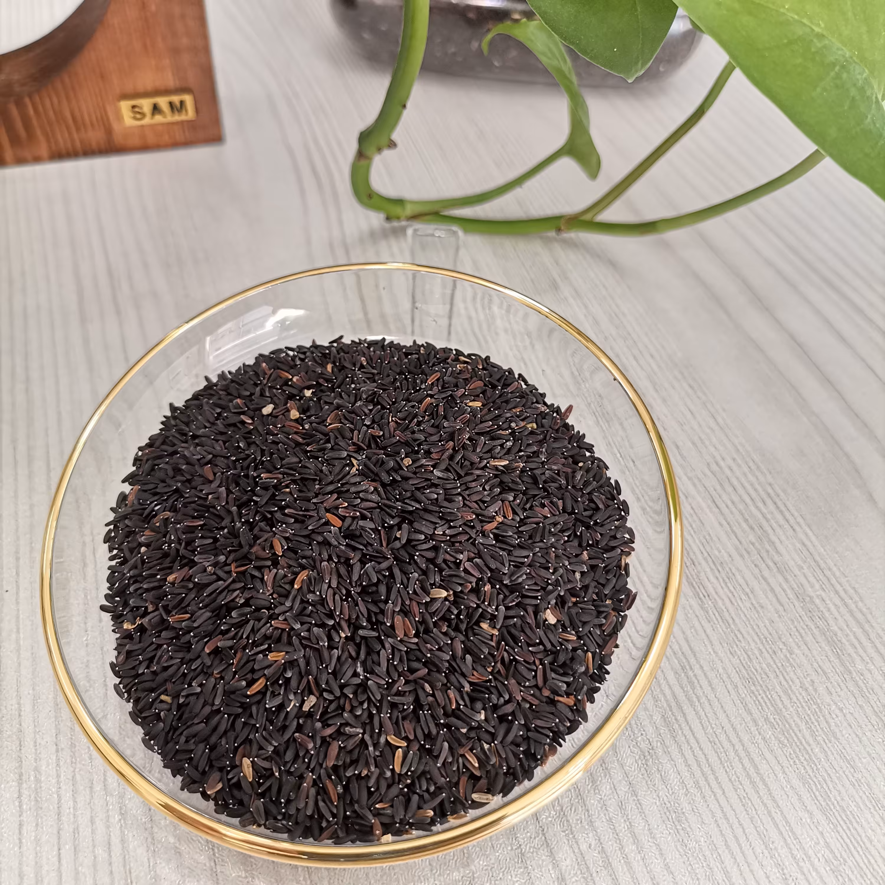 بالنگو اعلا خانه ادویه در بسته بندی 100 گرمی  تمیز  و بهداشتی 