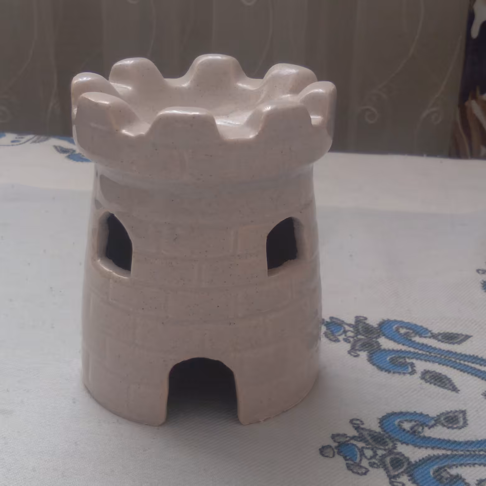 اسانس سوز طرح قلعه وزن 160 گرم داری رنگ بندی 