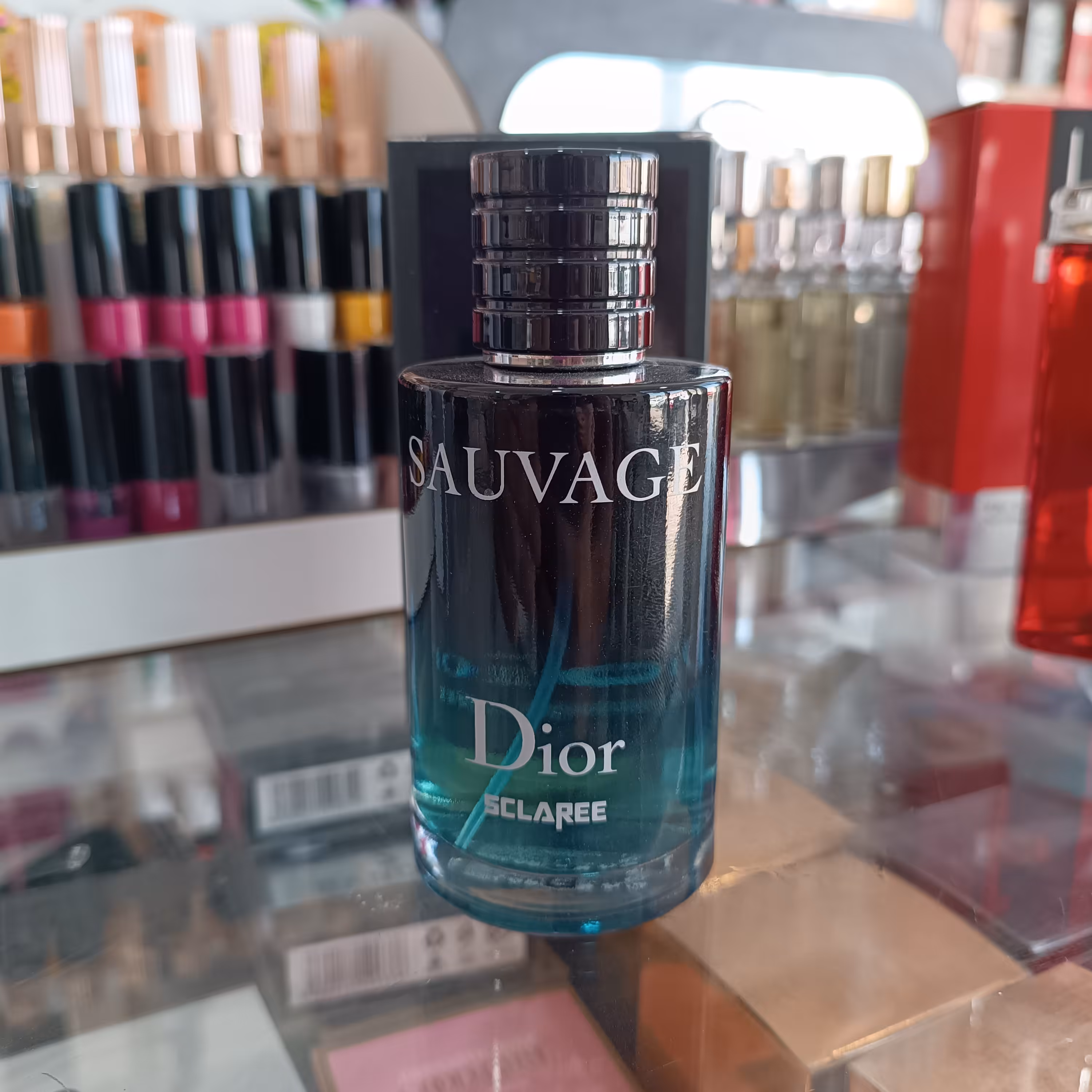 ادکلن ساواج دیور شرکت اصطلاح 100 میل