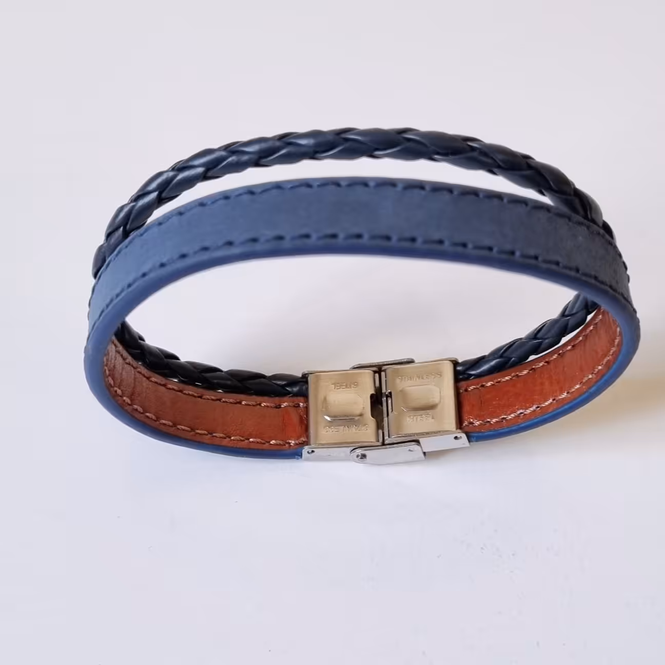 دستبند چرم طبیعی دست ساز