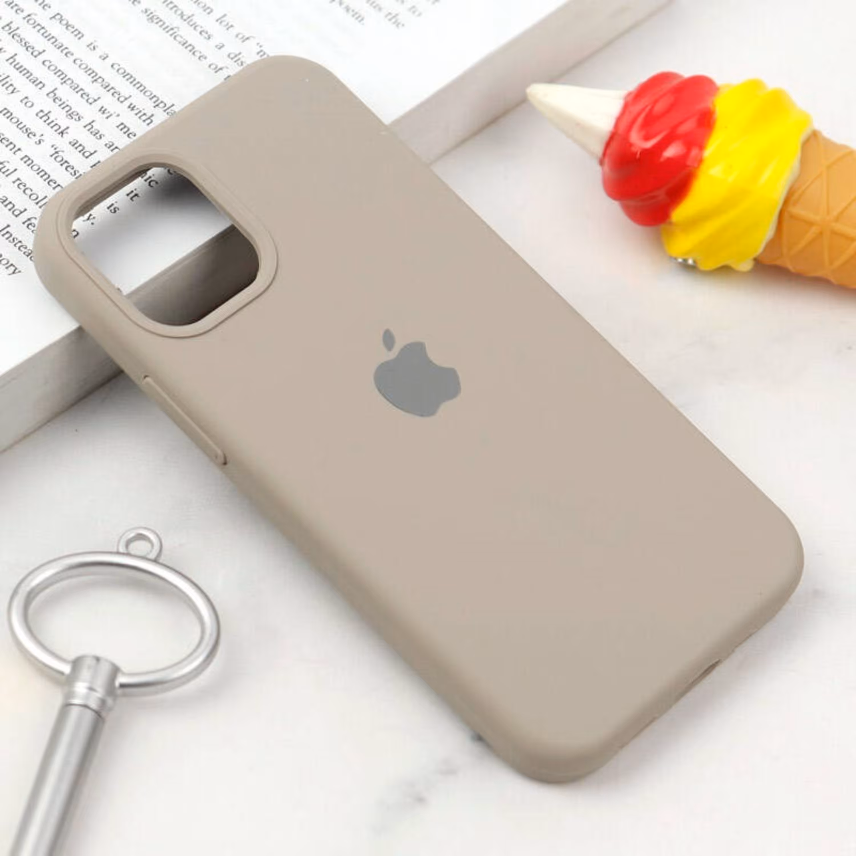 گارد سیلیکونی زیربسته iPhone 12 Mini رنگ خاکی