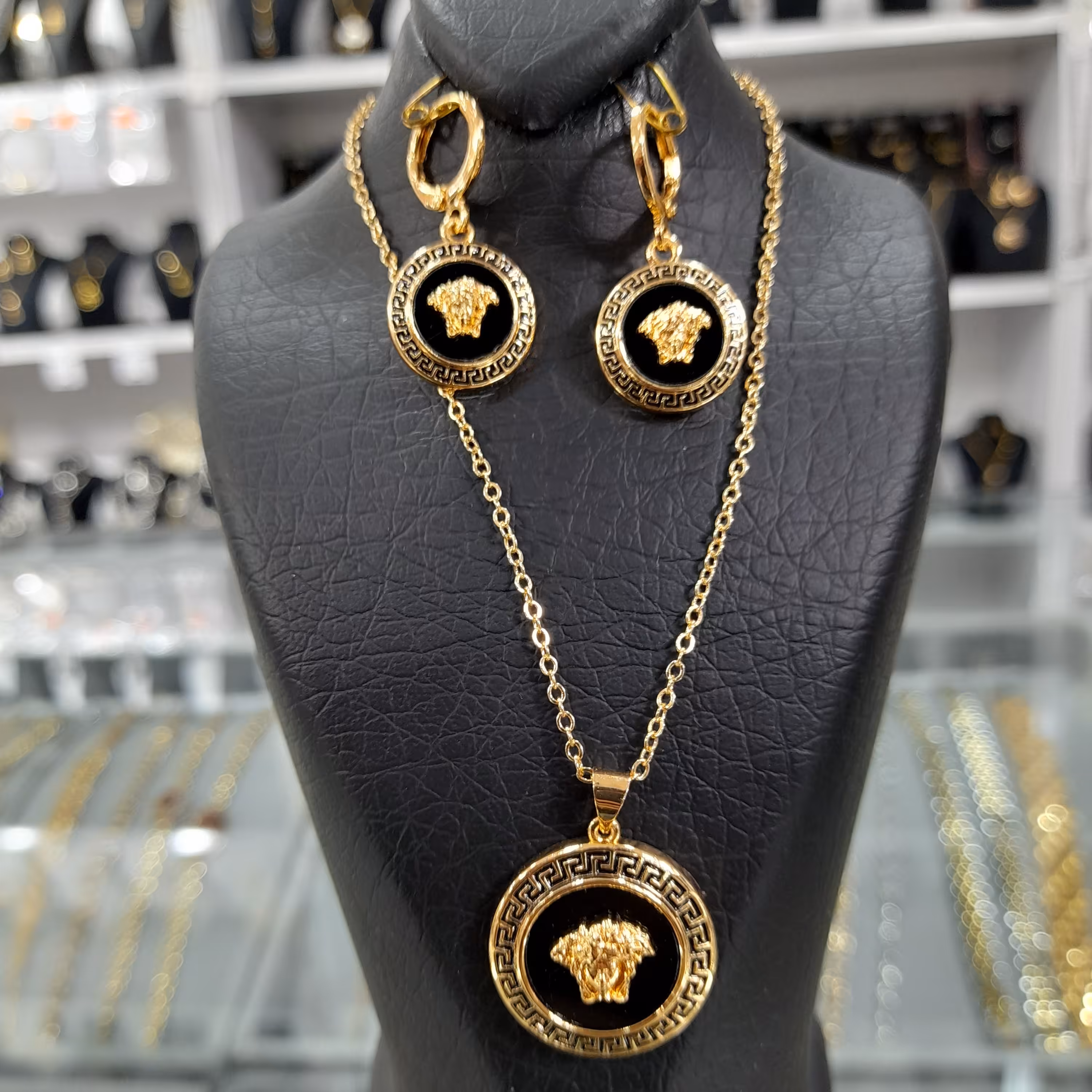 نیم ست ورساچ مشکی و سفید