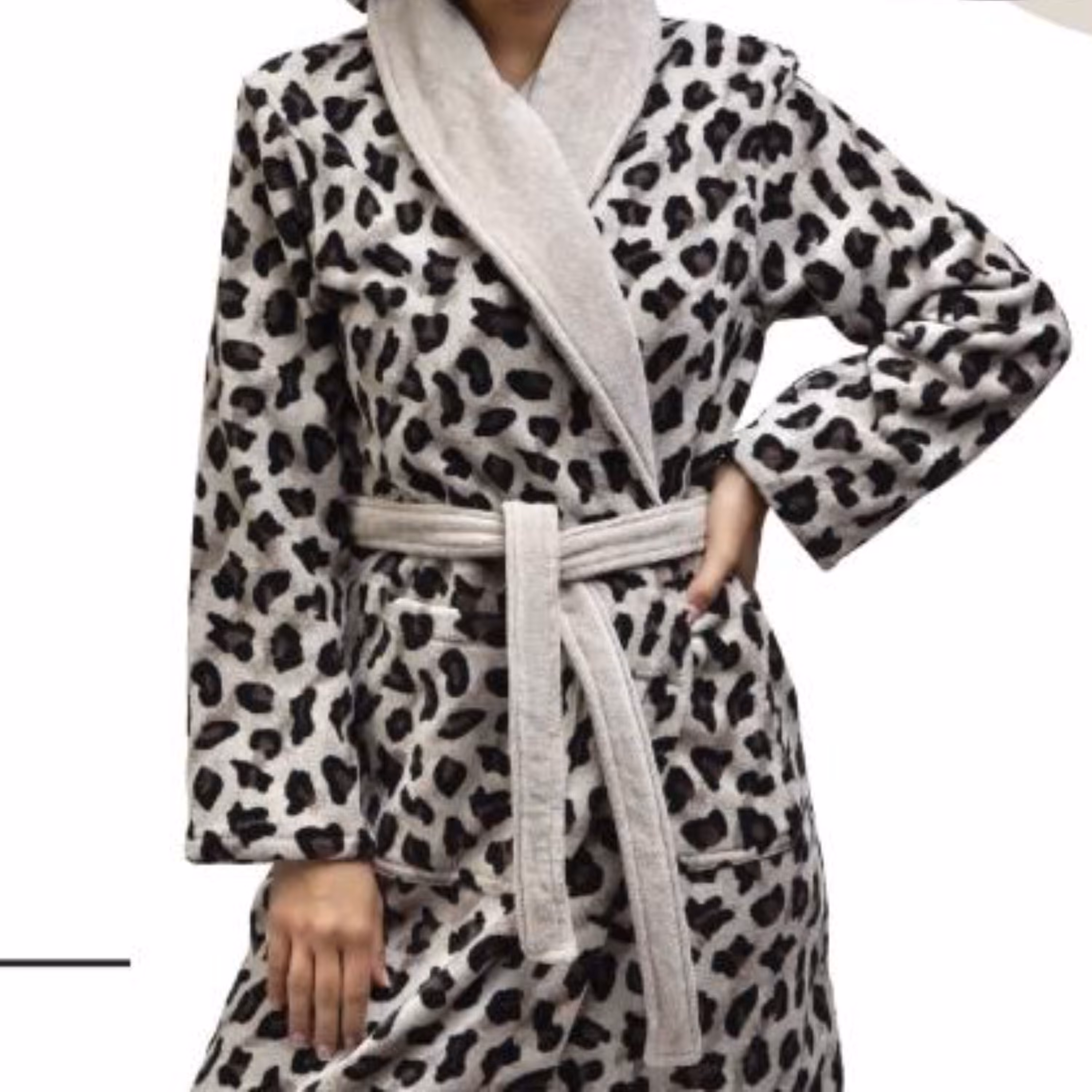 حوله تنپوش پودایران طرح پلنگی رنگ خاکی سایز دوایکس لارج (145) 100درصد پنبه