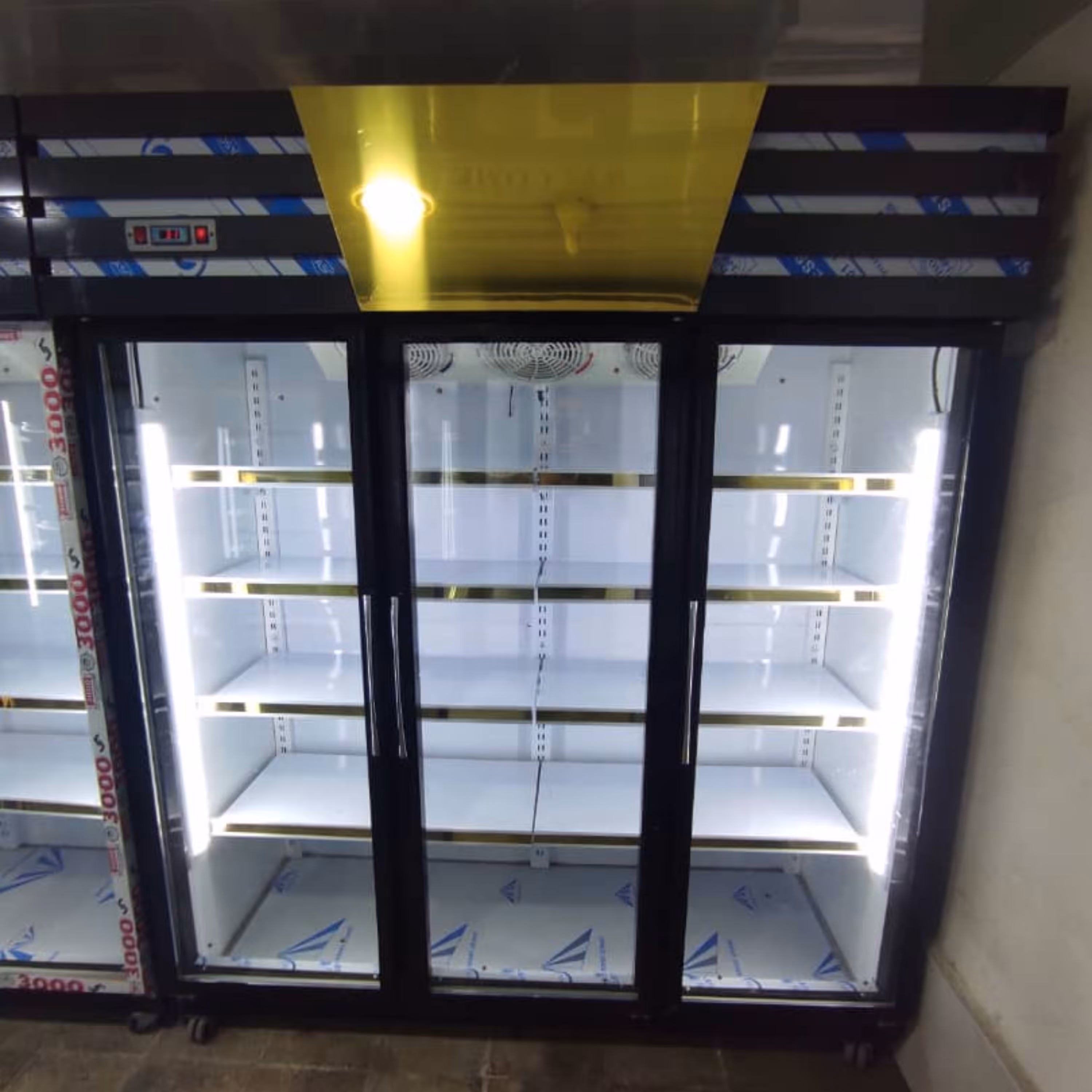 یخچال ایستاده درب دار سوپرمارکتی نوفراست