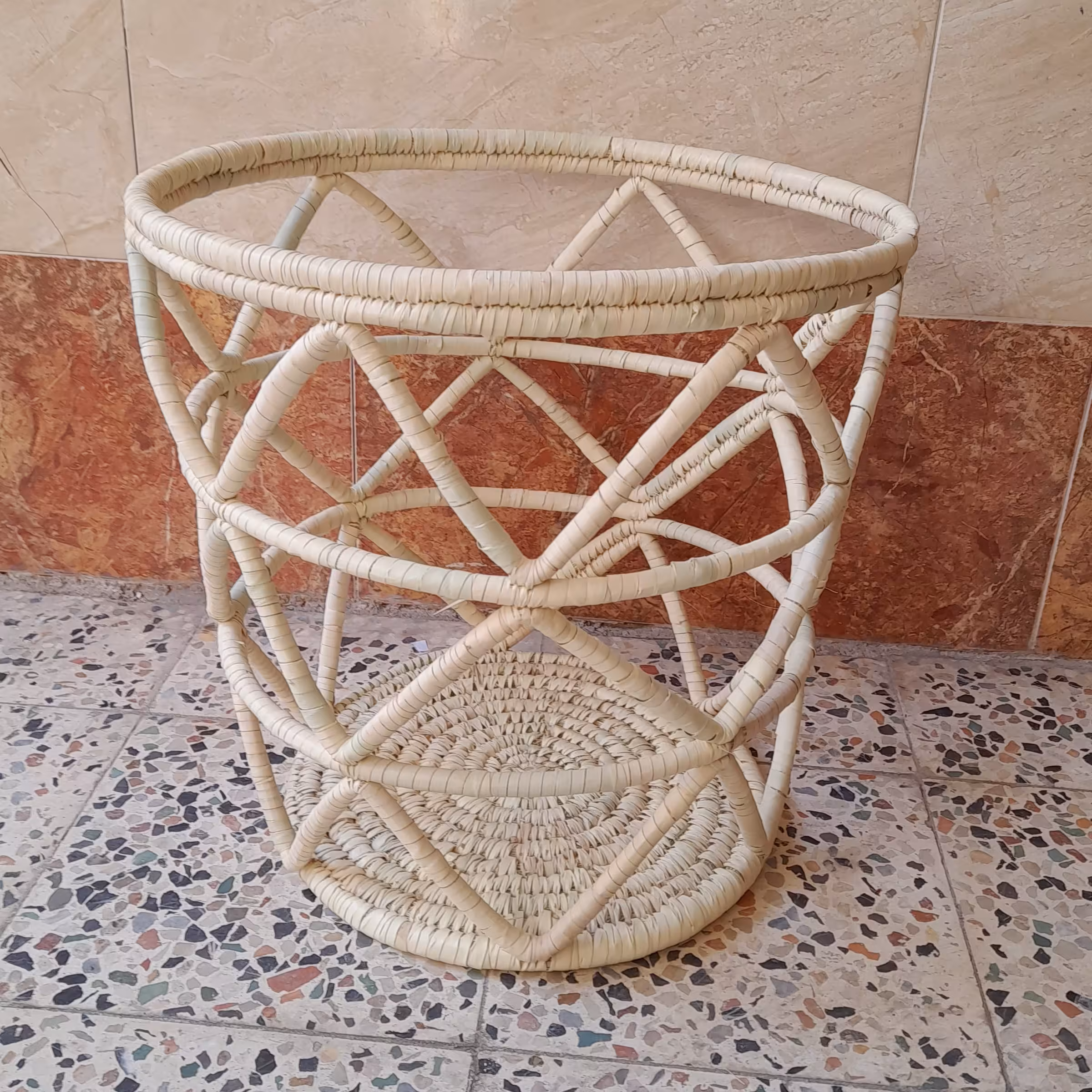 سبد ایکیا حصیری سایز40در40 داخل کار سیم کار شده