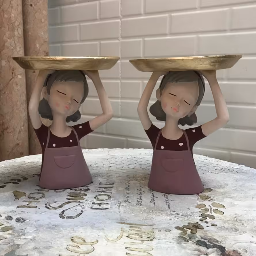 مجسمه شیرینی خوری بشقاب دار