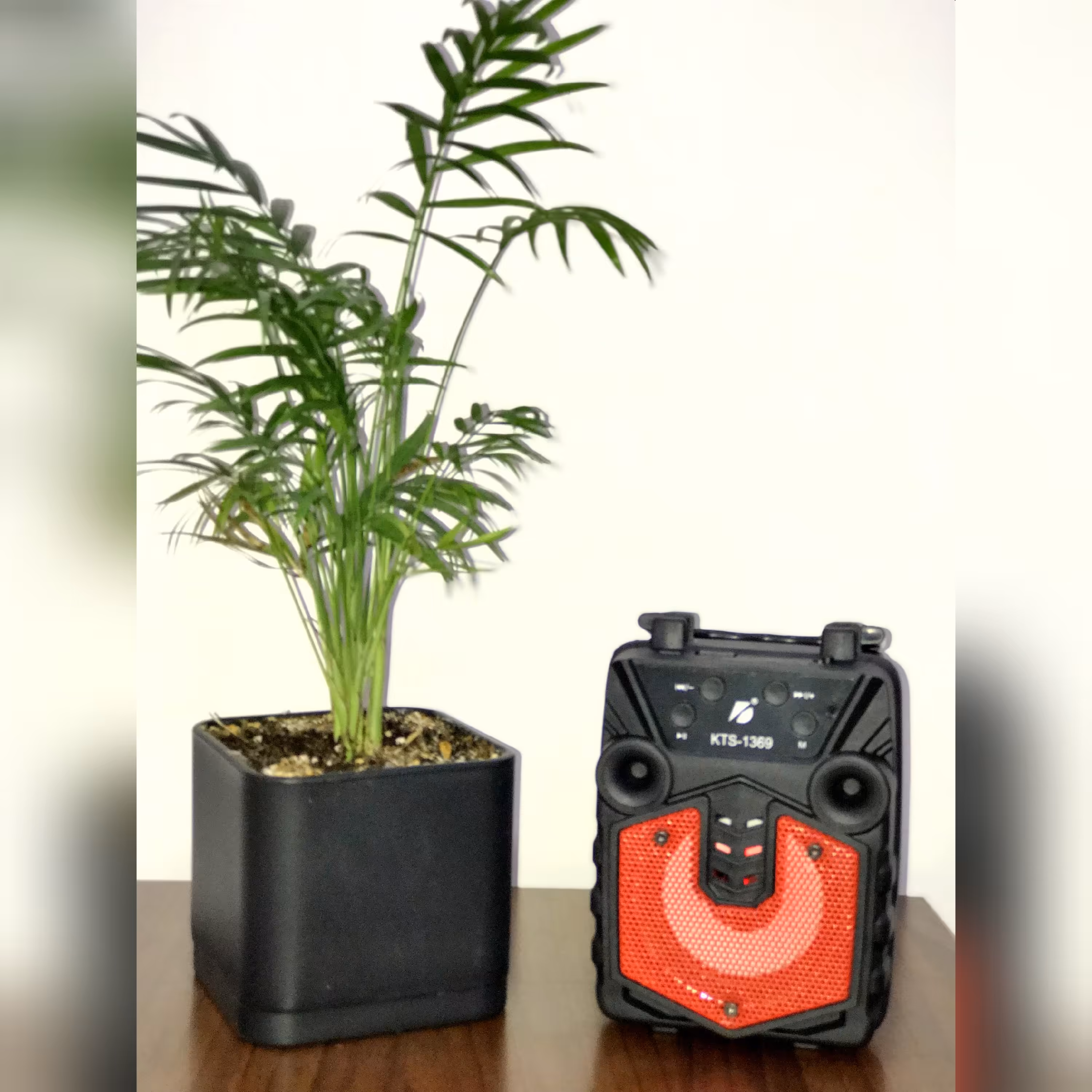 اسپیکر بلوتوث قابل حمل KTS-1369