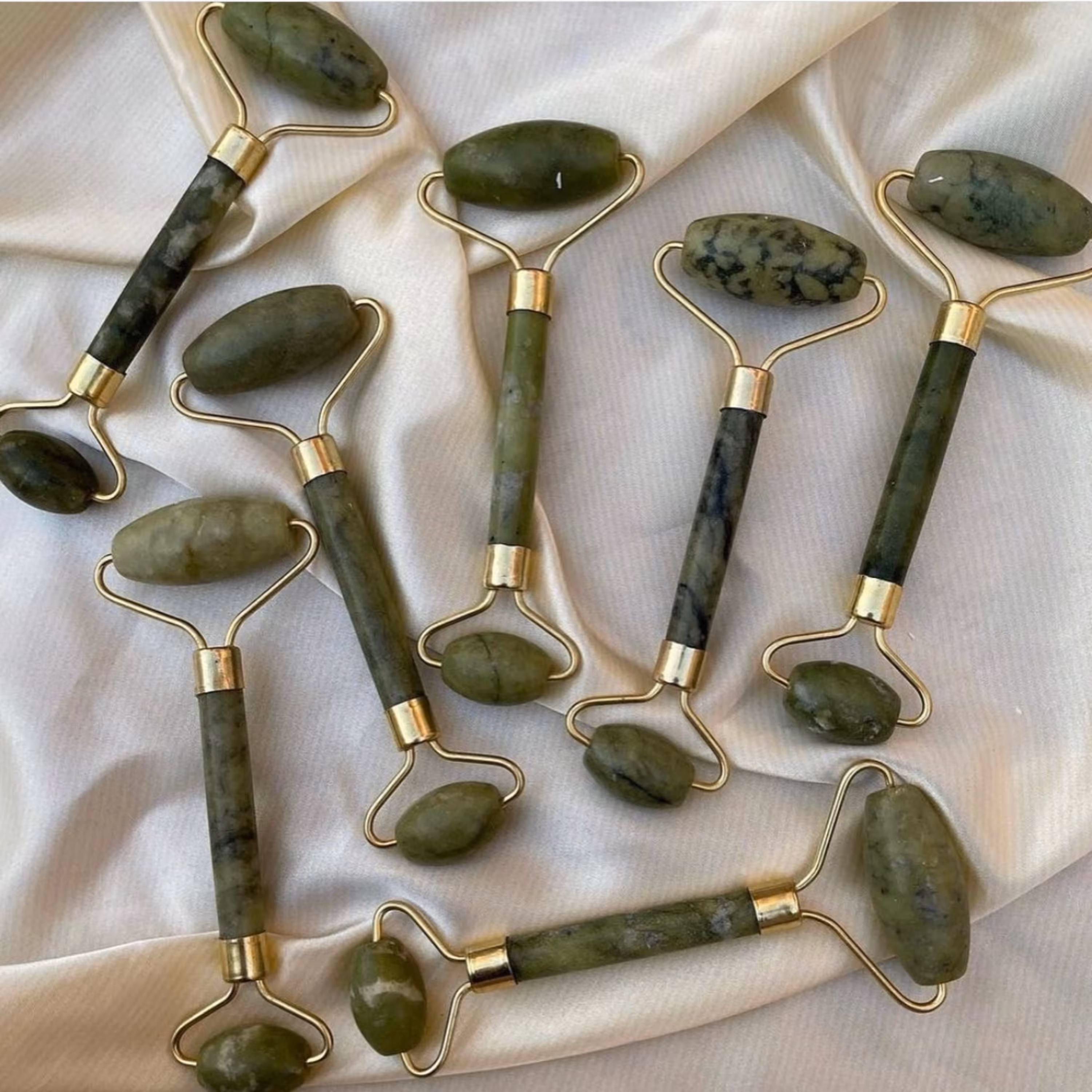 ماساژور صورت جیدرولر سنگ یشم