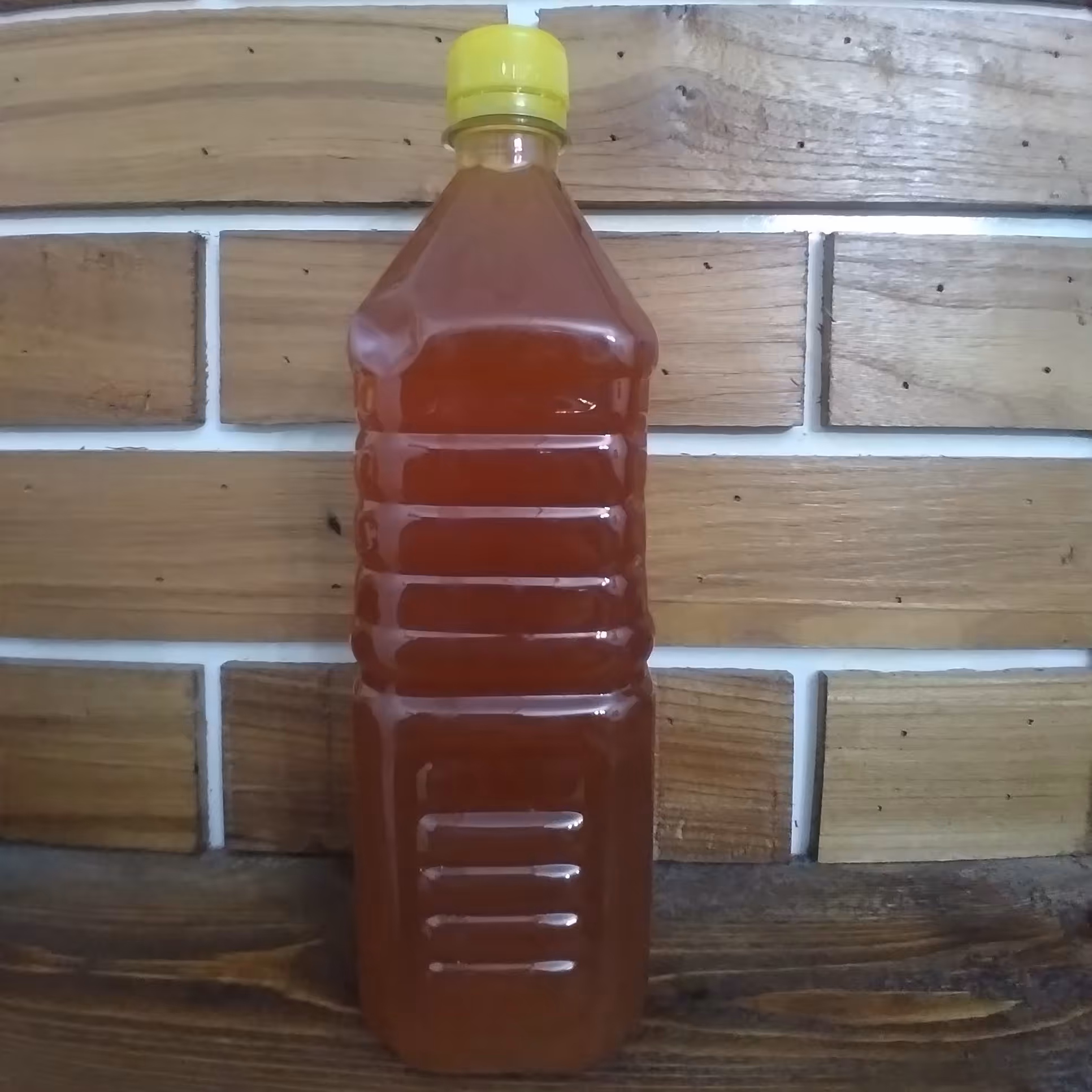 سرکه سیب طبیعی کاملا ارگانیک و بدون افزودنی 