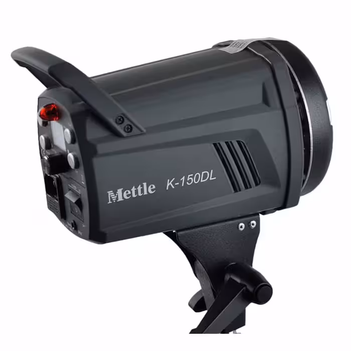 فلاش استودیویی متل Mettle studio flash K-150D