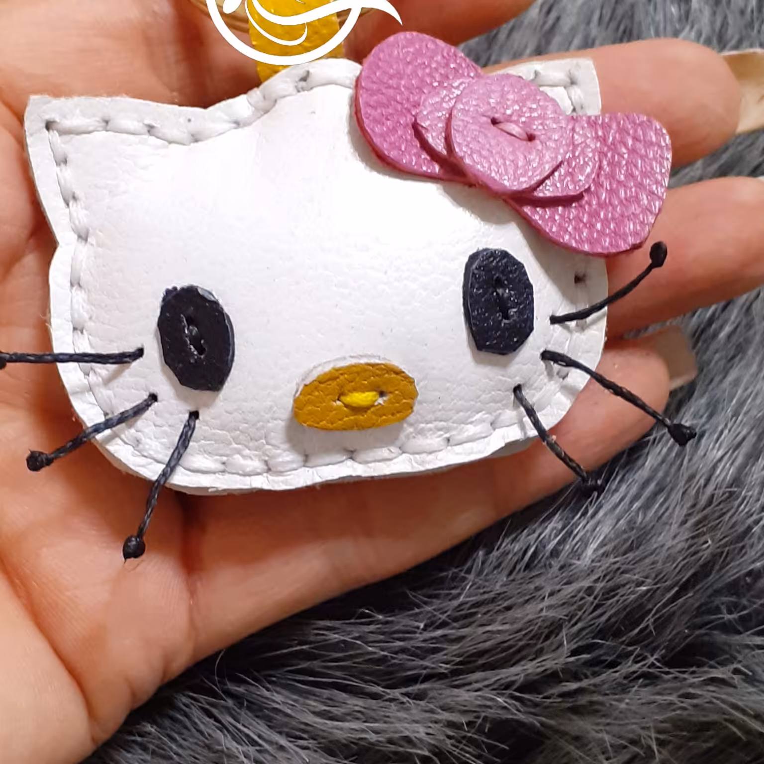 جاکلیدی چرم طبیعی طرح کیتی