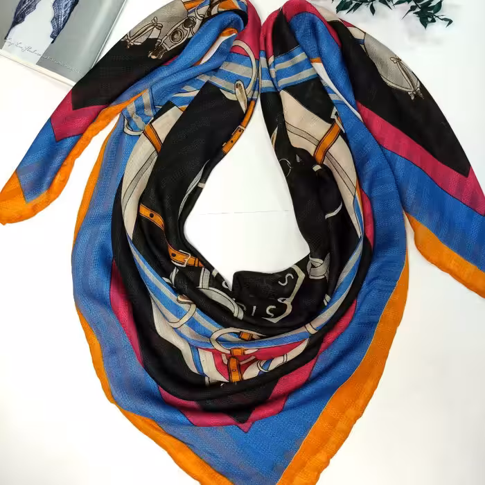 روسری نخی نیلا درجه یک کد 05055