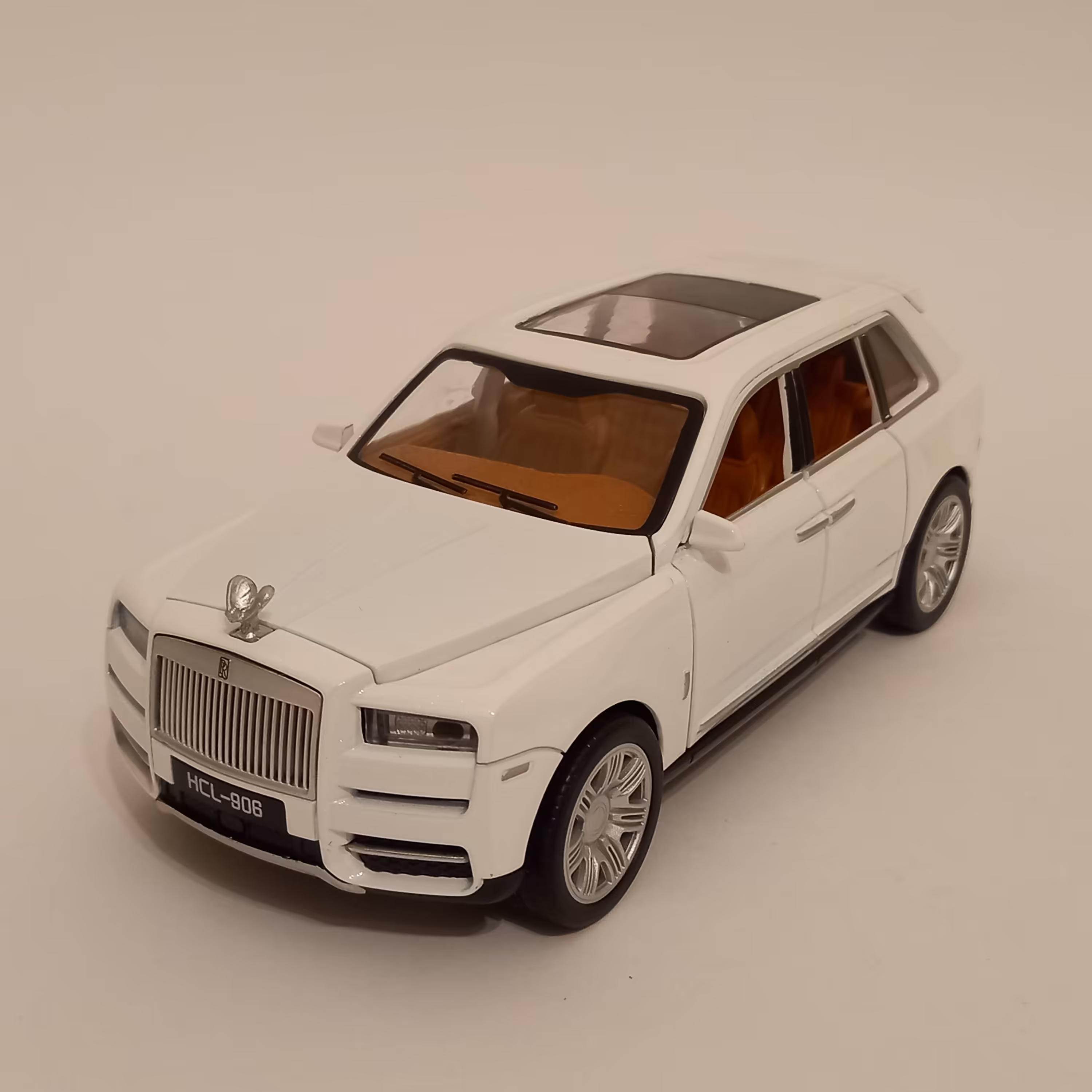 ماکت ماشین رولزرویس کولینان مقیاس 1:22 طول 20 سانتی متر 6 در بازشو