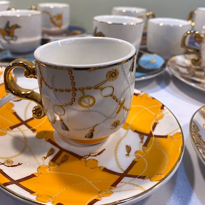 فنجان قهوه خوری طرح هرمی