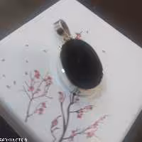 آویز حرز امام جواد علیه السلام حکاکی شده بر روی عقیق 