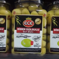 زیتون سبز طبیعی با مغز فلفل اعلای قرمز ترک ECE ترکیه