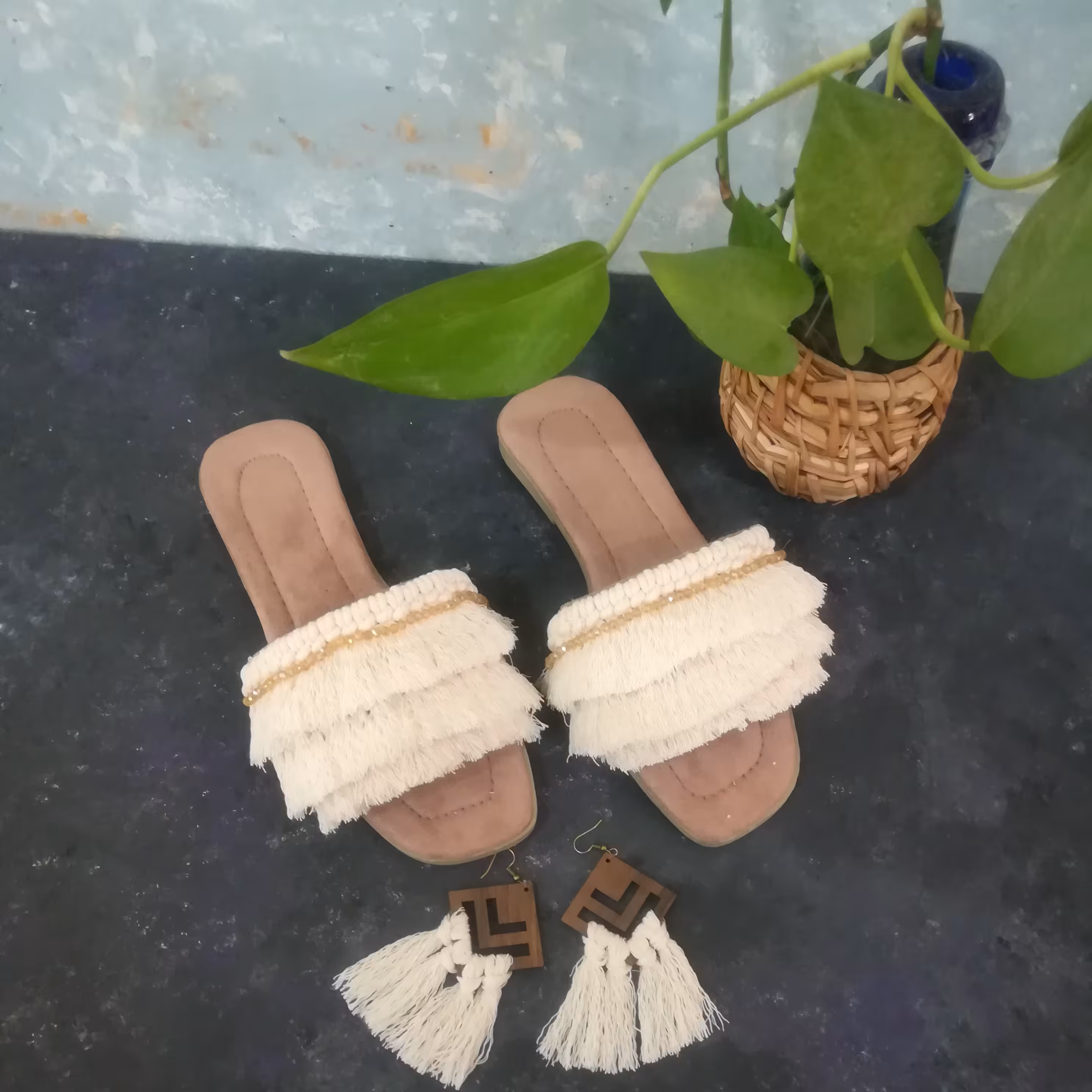 صندل مرواریدی مکرومه