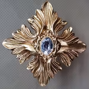 گل میخ پرده