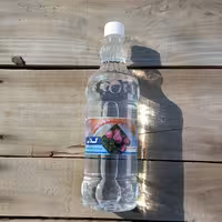 گلاب شیشه 1 لیتری کاشان درجه 1