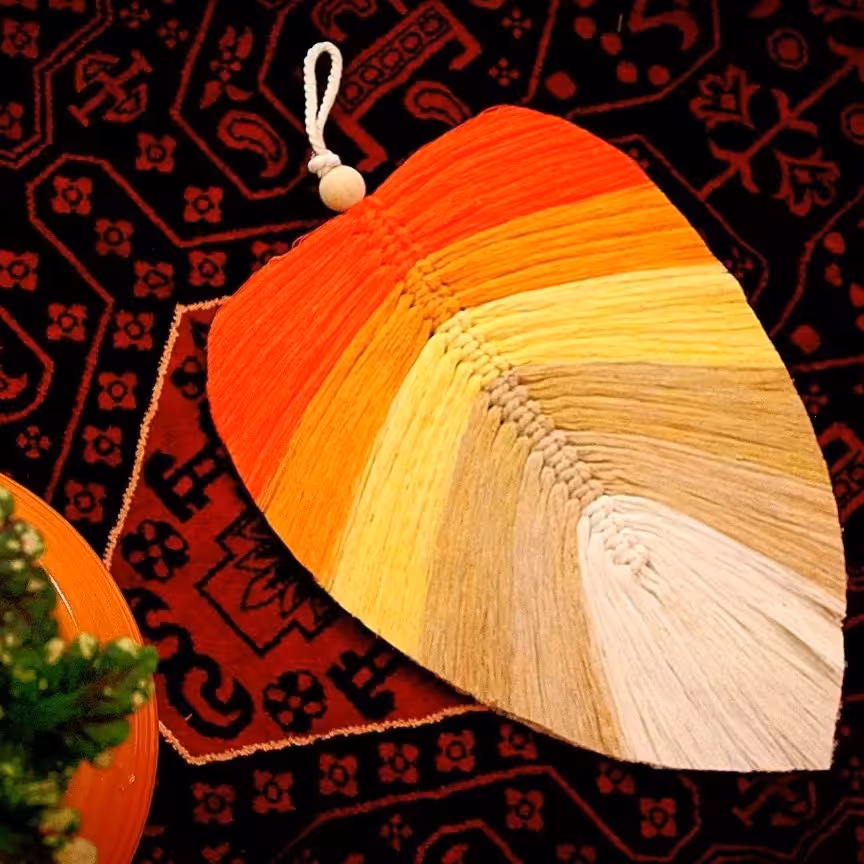دیوارکوب برگ مکرومه بافی پاییزی خاص