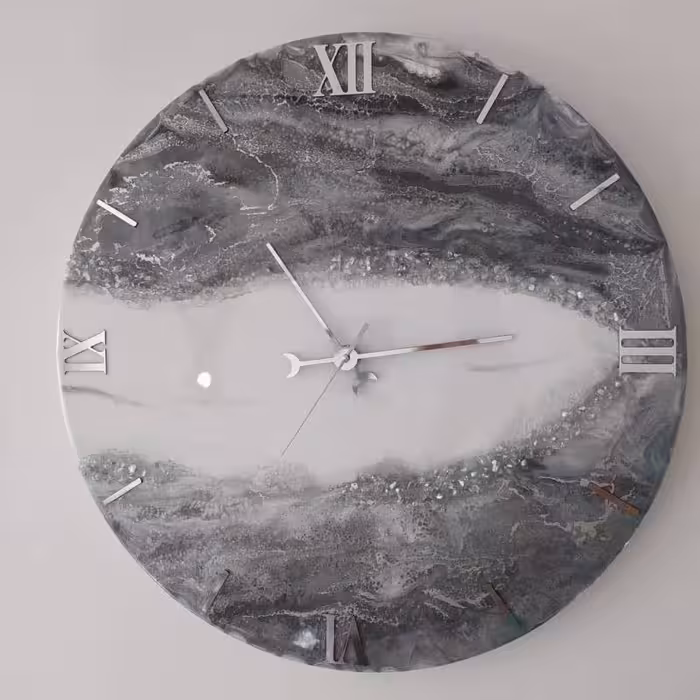 ساعت دیواری رزین طرح نقره ای