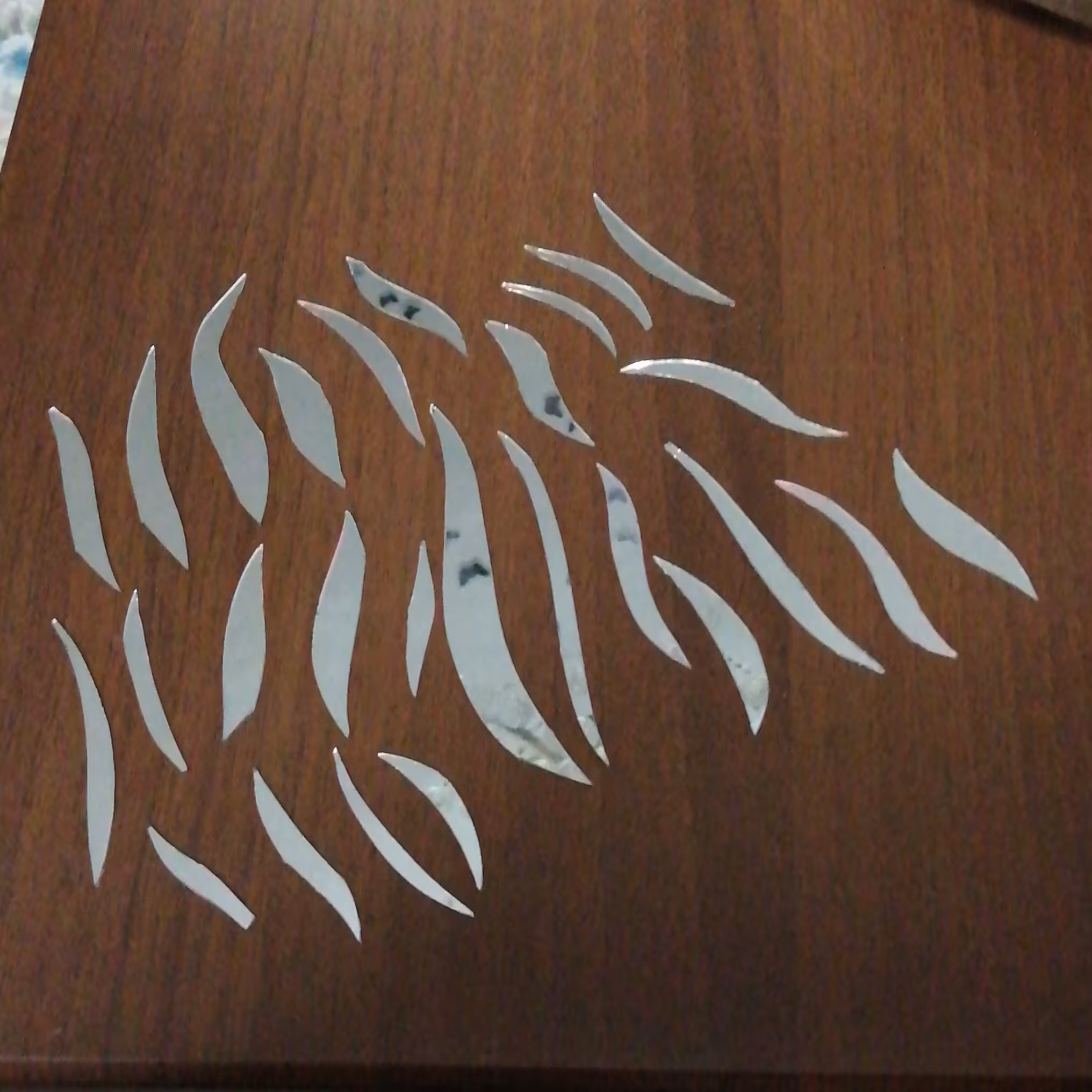 آینه برش خورده طرح منحنی 1 میل سایز کوچک تا متوسط مناسب آینه کاری